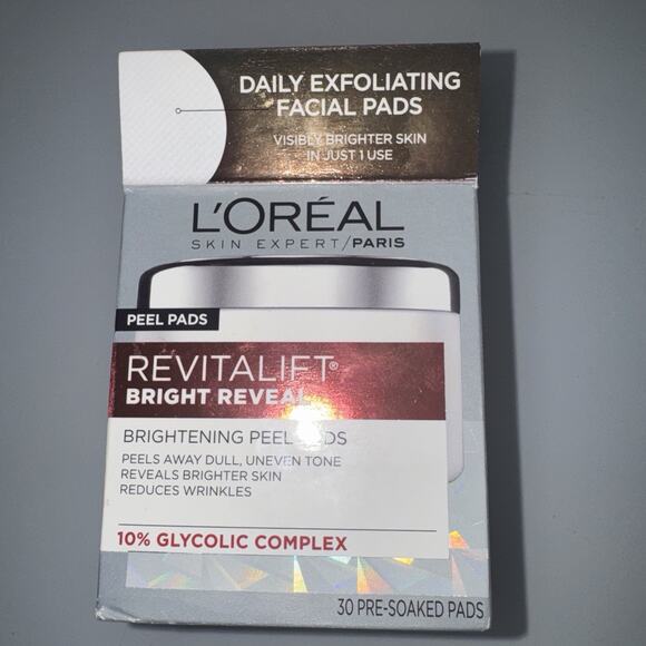 L'Oreal Other - L’Oreal Revitalift Bright Reveal Peel Pads 30 Ct 10% Glycolic Acid Sealed